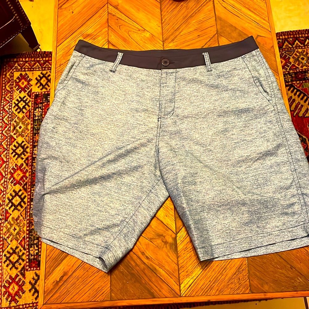 Lost Size 36 - Surf Shorts